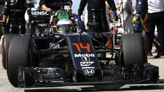 Nápis Mobil už na McLarenech dlouho neuvidíme