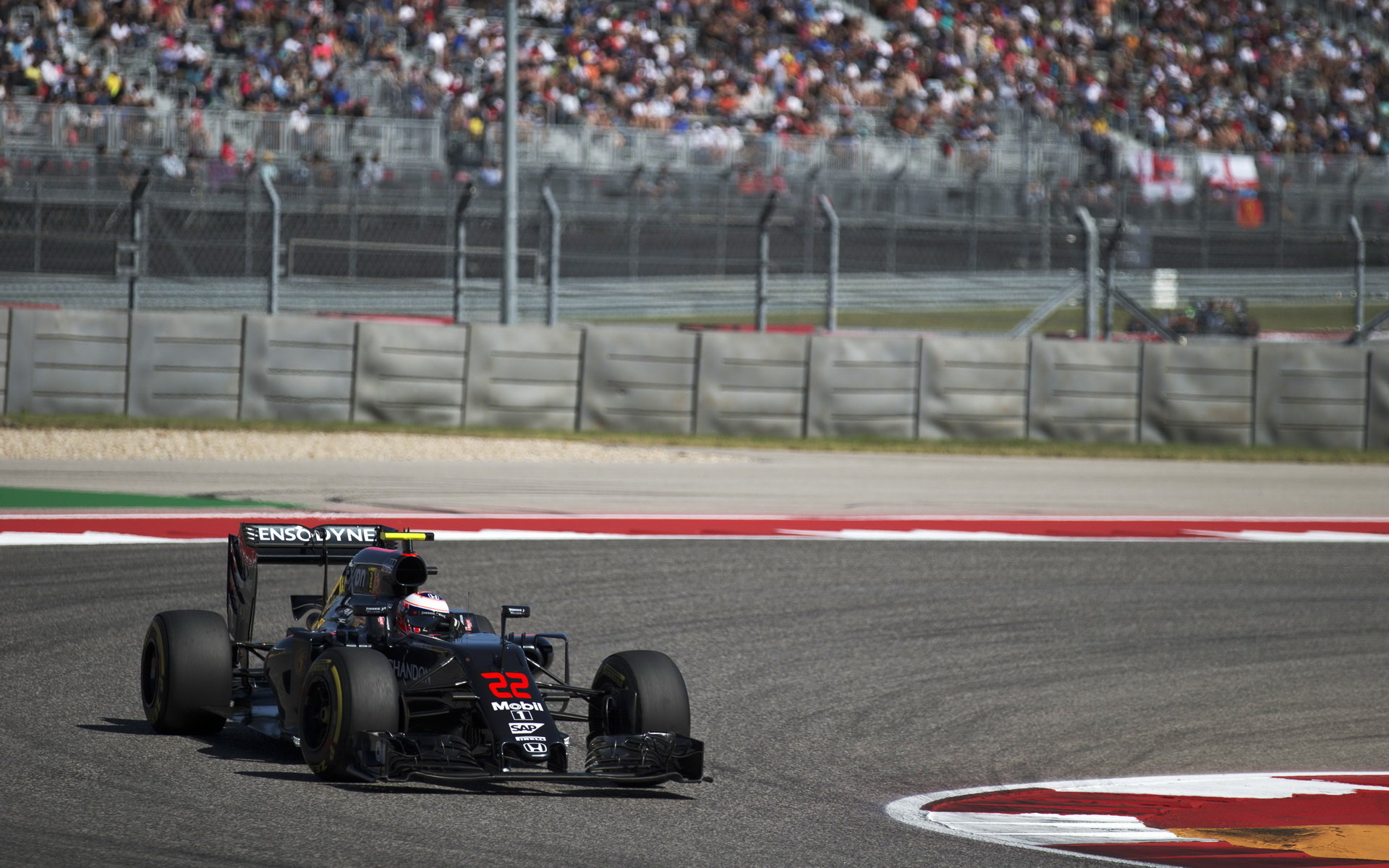 Jenson Button v závodě v Austinu