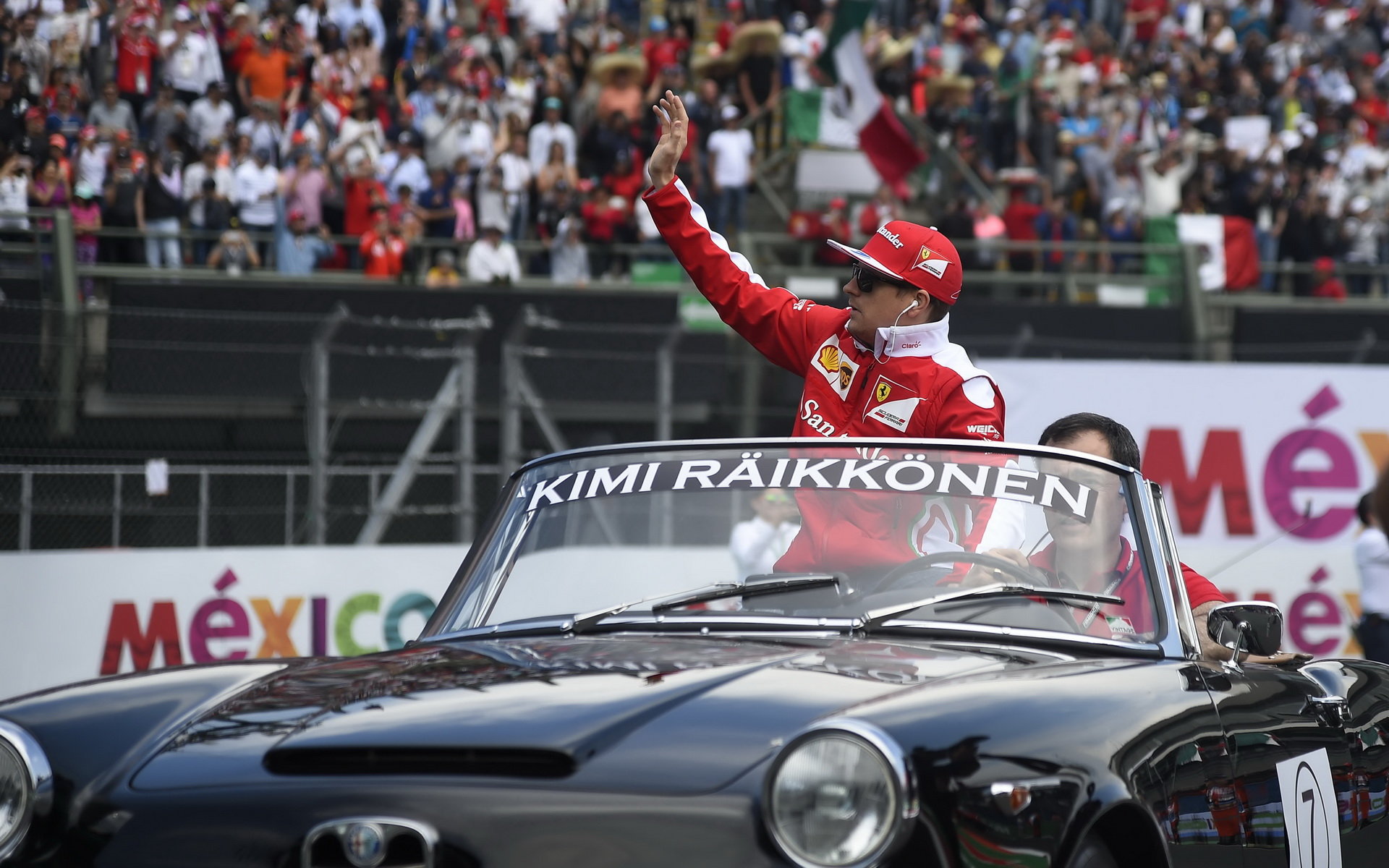 Kimi Räikkönen před závodem v Mexiku
