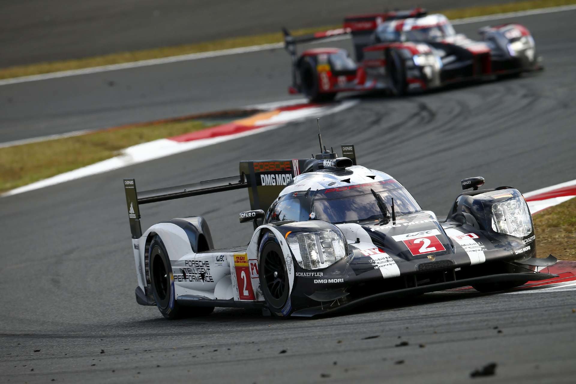 Porsche 919 Hybrid posádky Neel Jani, Marc. Lieb, Romain Dumas