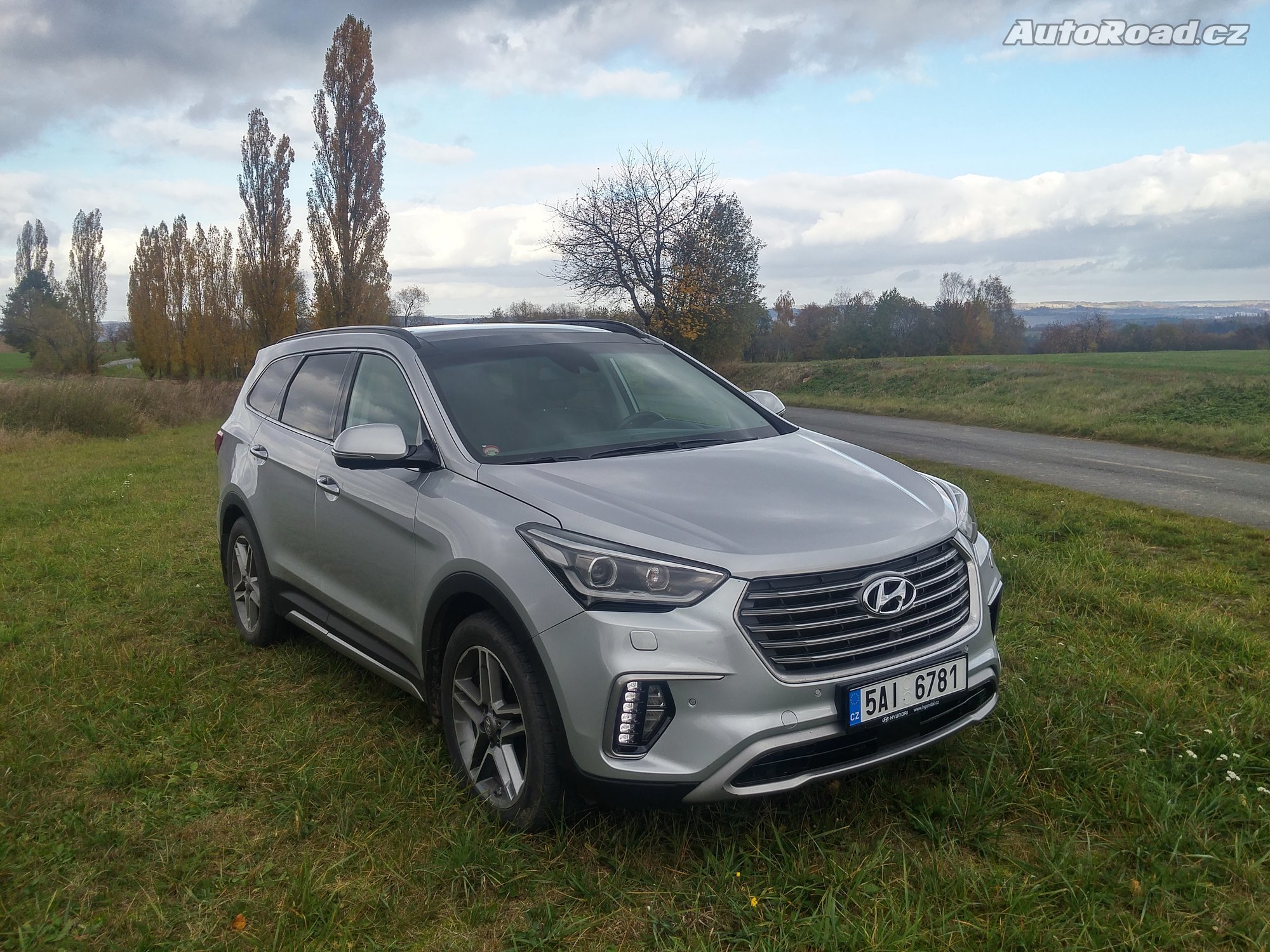 hyundai grand santa fe