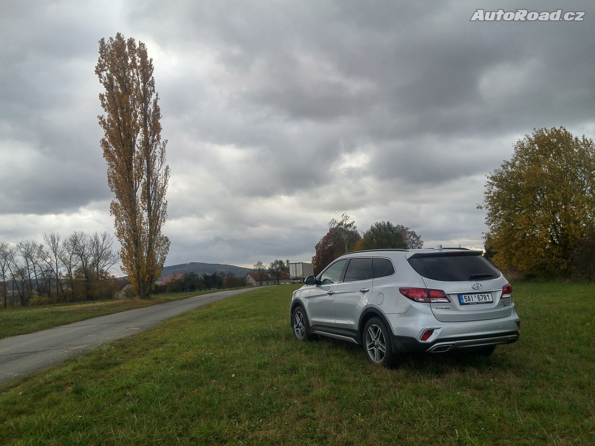 hyundai grand santa fe