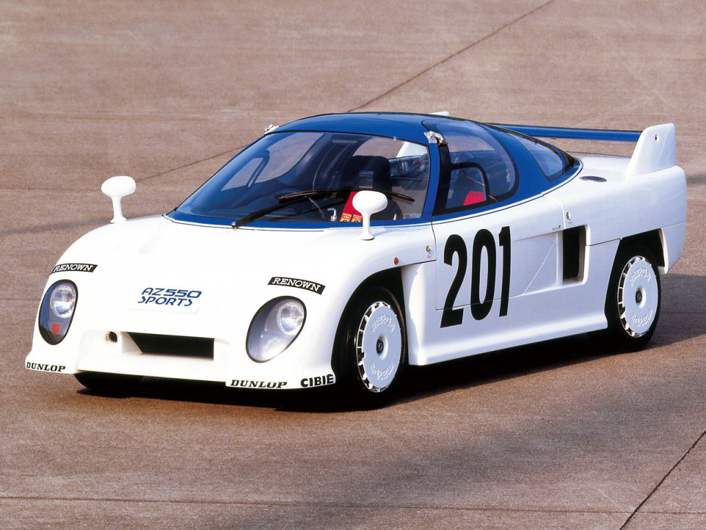Mazda AZ-550 Type C připomíná závodní prototypy Le Mans.