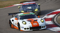 Porsche 911 RSR týmu Gulf Racing posádky Michel Wainwright, Adam Carroll, Benjamin Barker