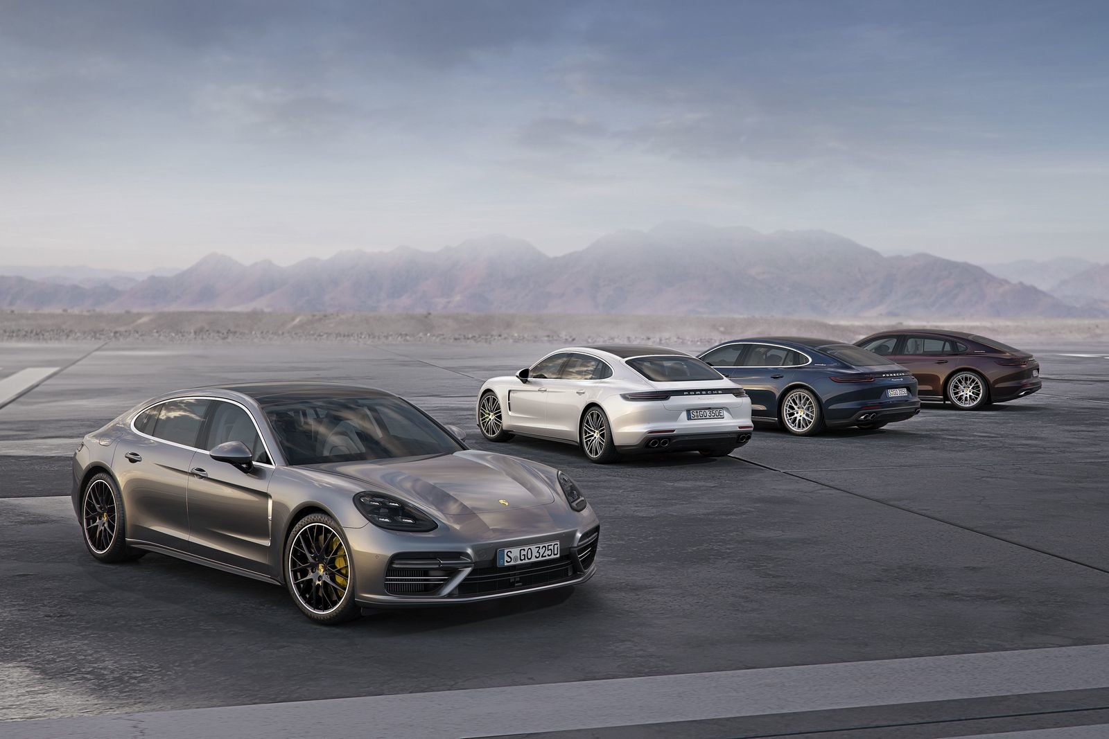Porsche Panamera přichází ve vrcholném provedení Executive s prodlouženým rozvorem.