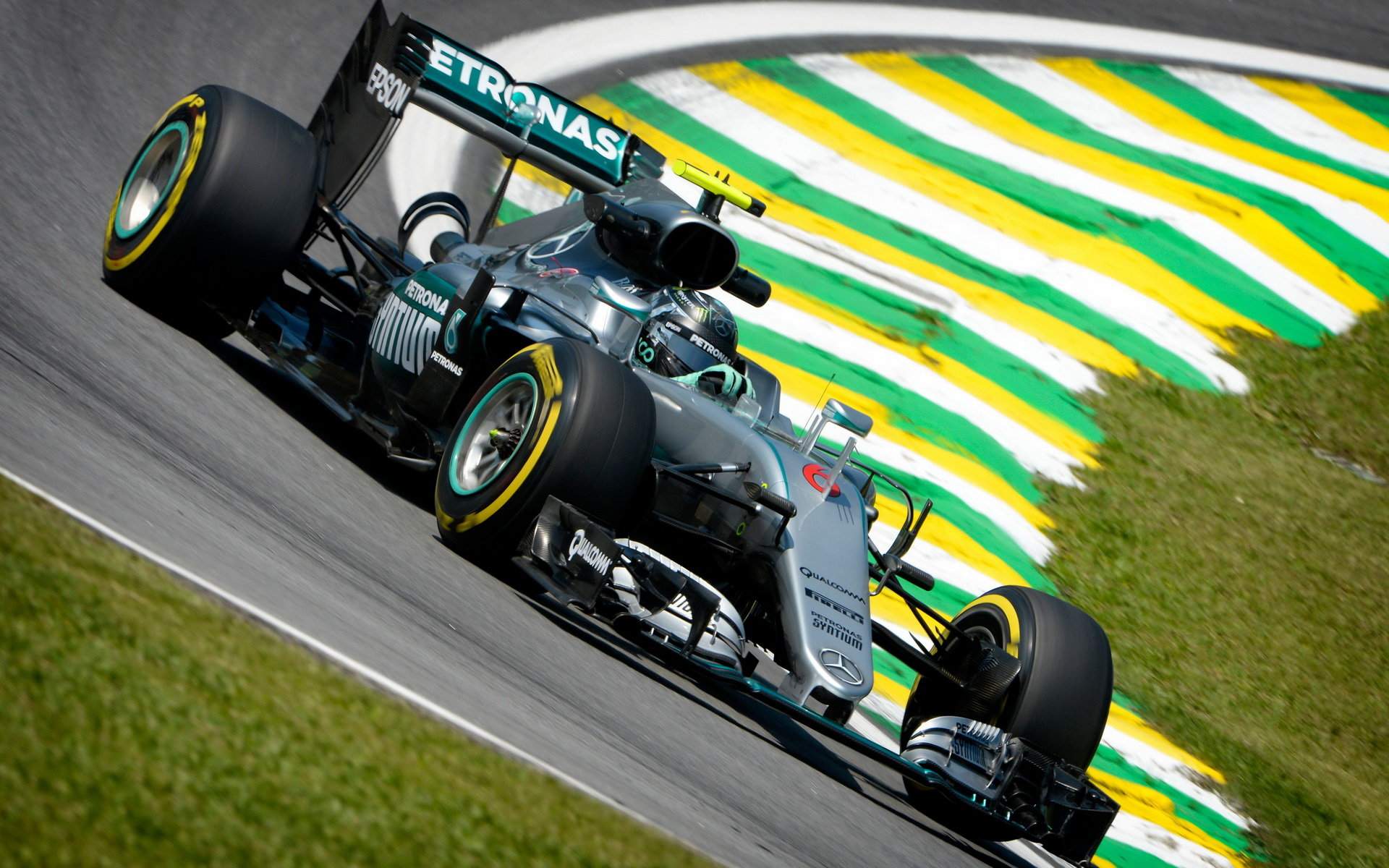 Nico Rosberg v kvalifikaci v Brazílii