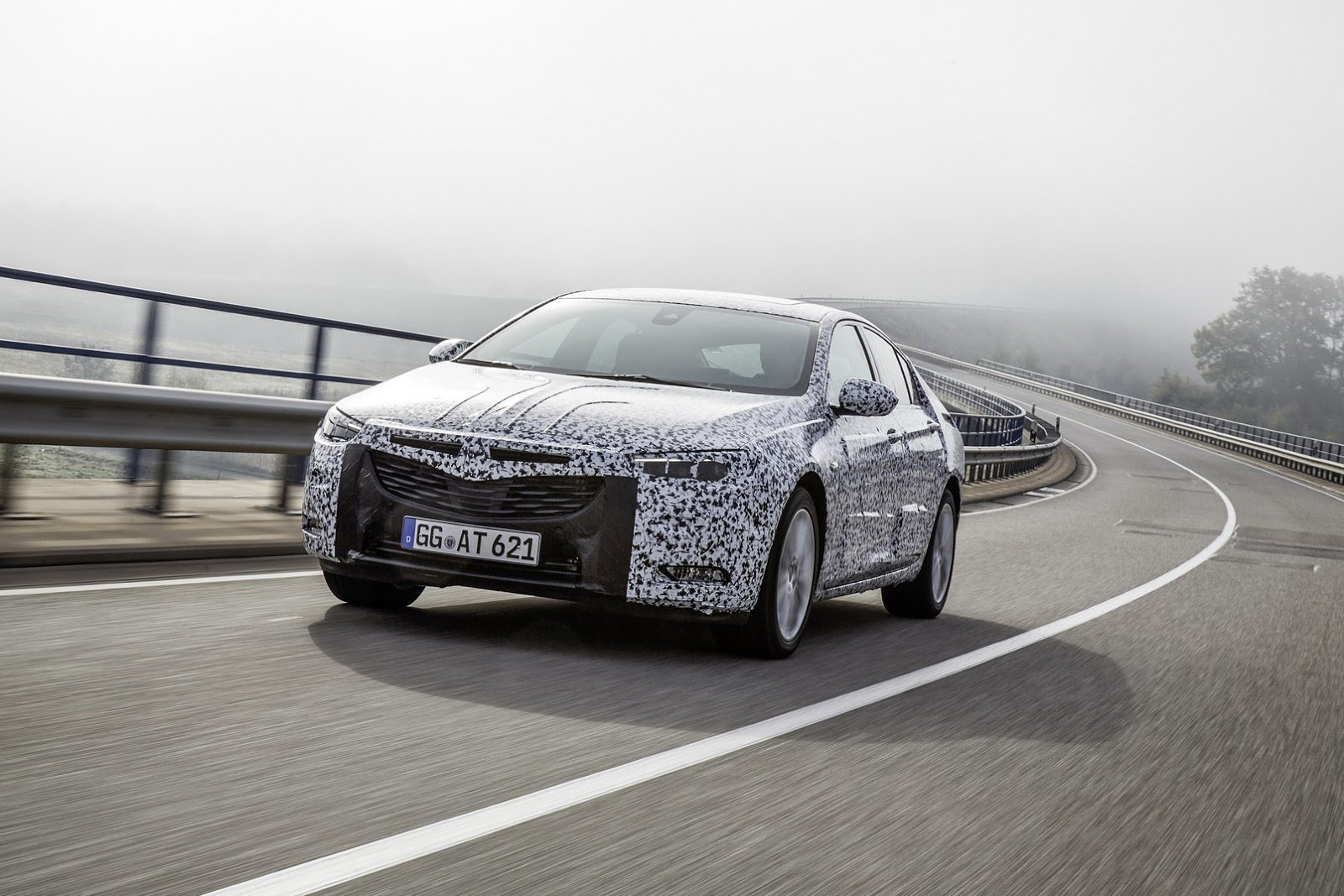 Nový Opel Insignia již klepe na dveře.