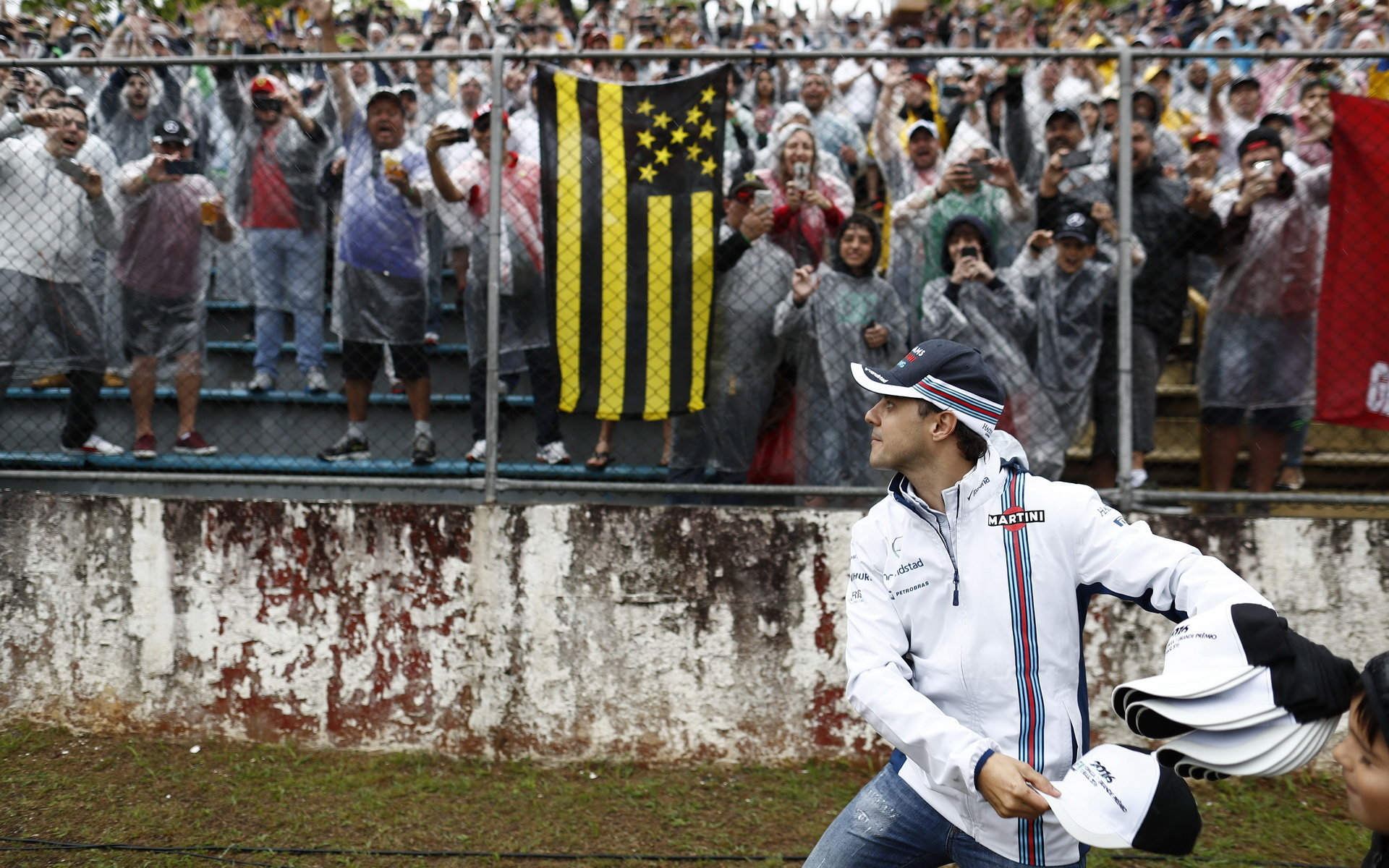 Felipe Massa se v Brazílii těší obrovské podpoře