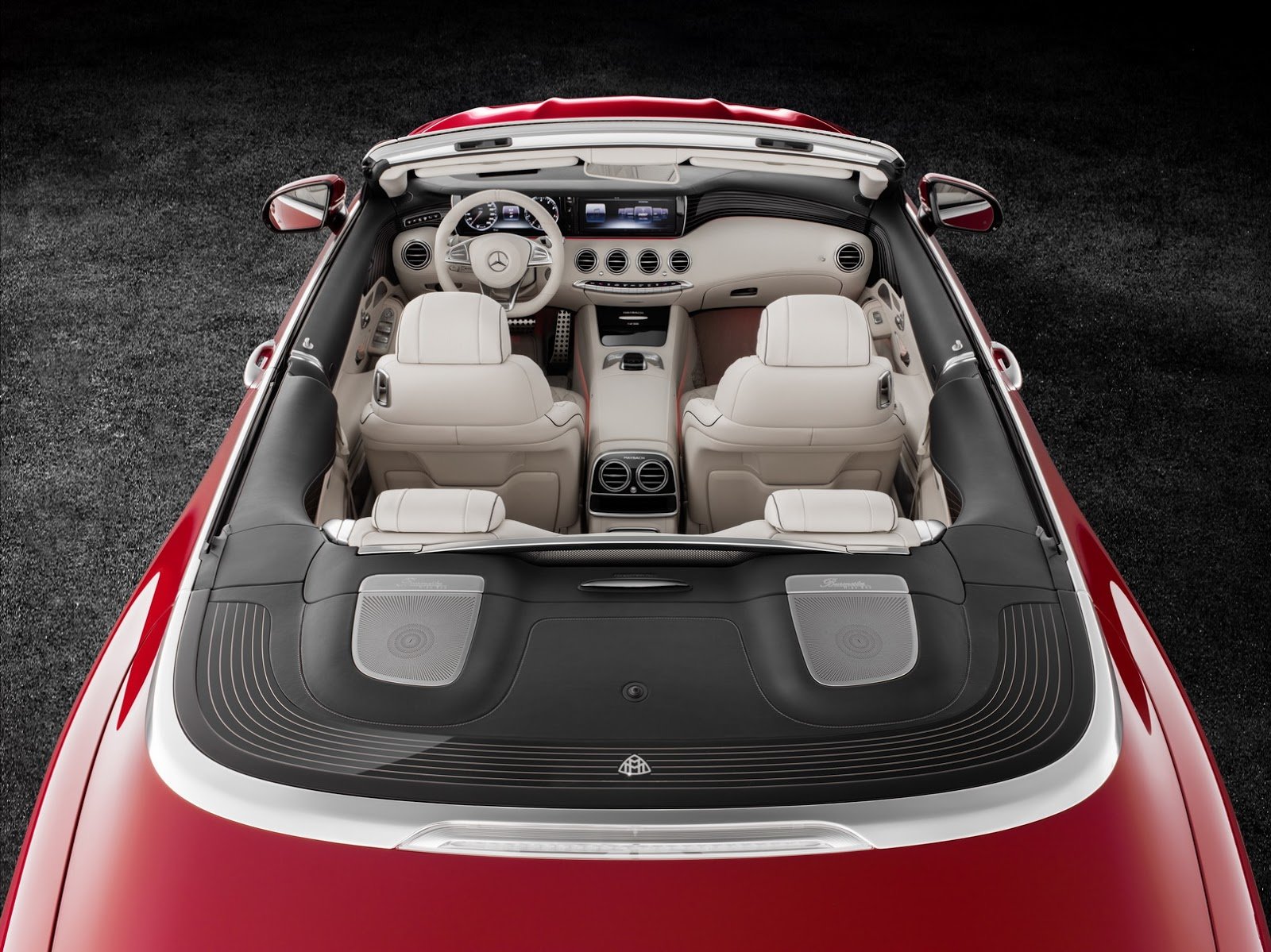 Mercedes-Maybach S 650 Cabriolet patří k nejluxusnějším autům na trhu.