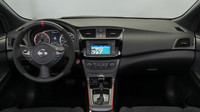 Nissan Sentra Nismo představuje vrcholnou verzi kompaktního sedanu.