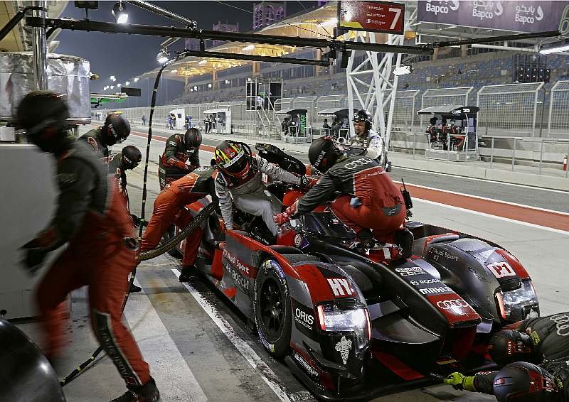 Audi R18 e-tron quattro posádky Marcel Fässler, Benoit Tréluyer, André Lotterer