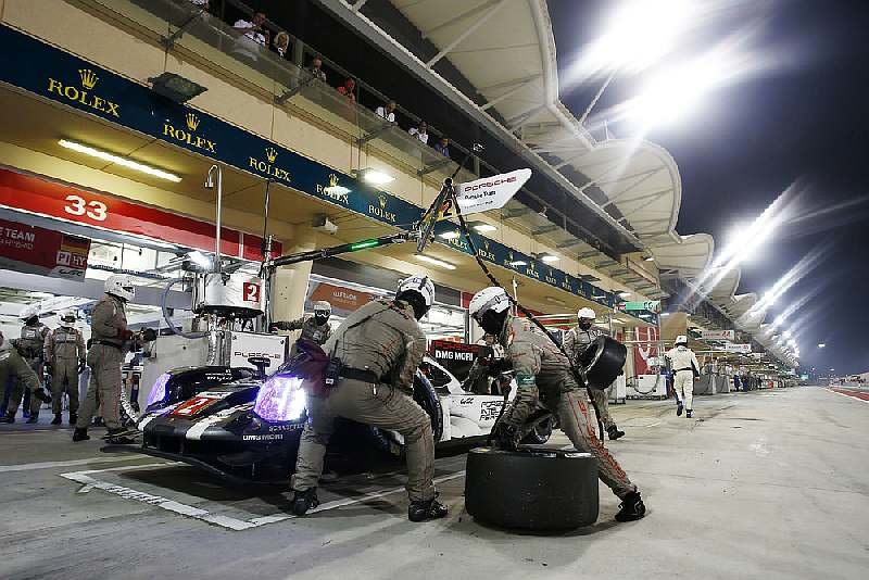 Porsche 919 Hybrid posádky Romain Dumas, Neel Jani, Marc Lieb