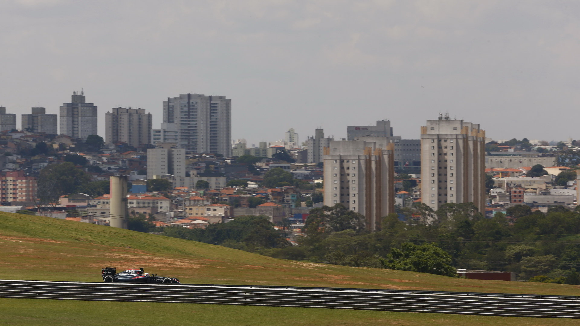 Fernando Alonso v Brazílii