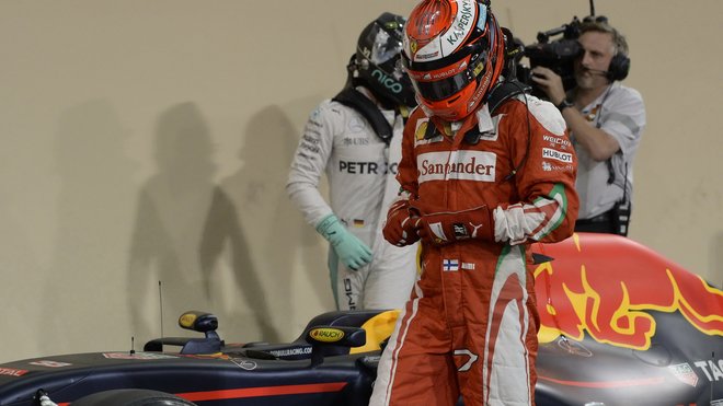 Kimi Räikkönen po kvalifikaci v Abú Zabí