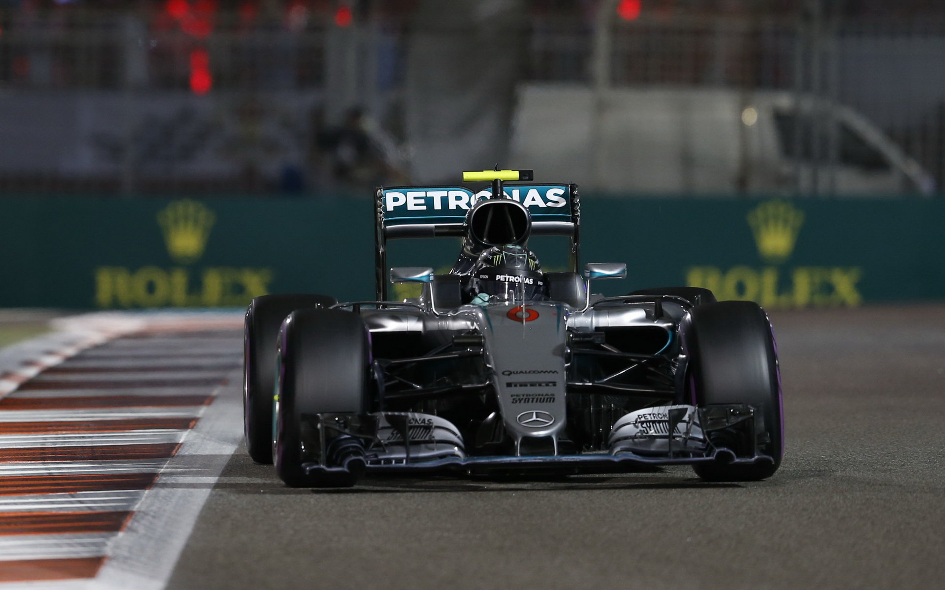 Nico Rosberg v kvalifikaci v Abú Zabí
