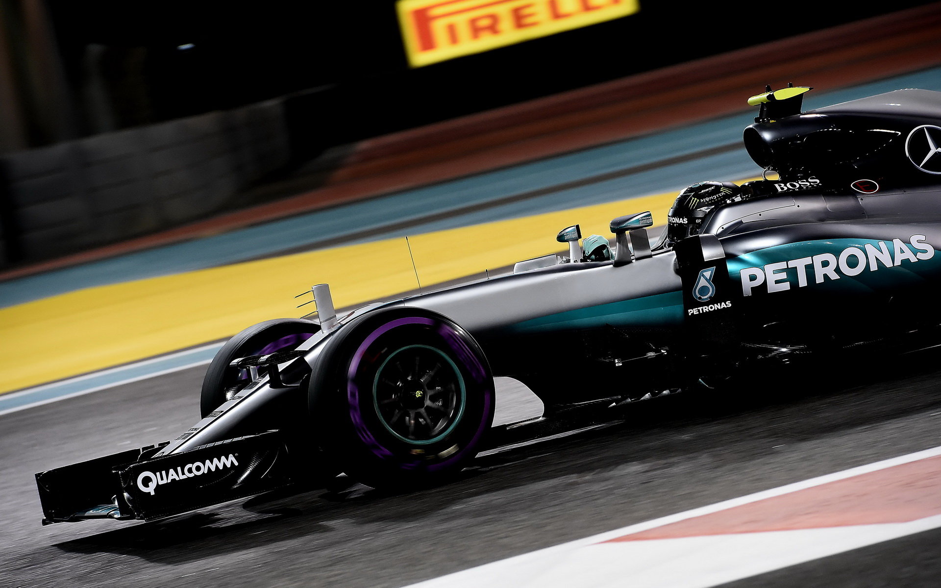 Nico Rosberg v kvalifikaci v Abú Zabí
