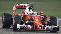 Sebastian Vettel v závodě Abú Zabí
