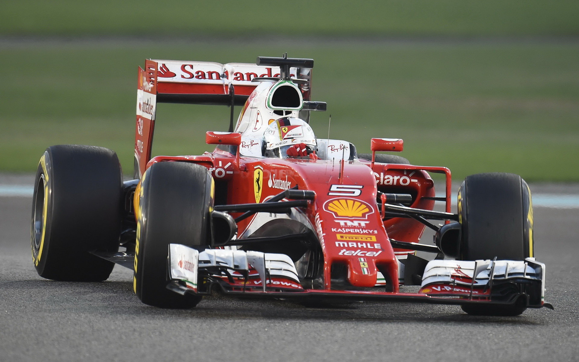 Ferrari by podle Vettela mělo být příští rok schopné přjít s lepším balíkem