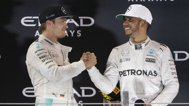 Lewis Hamilton čeká, kdo mu bude u Mercedesu ztrpčovat život