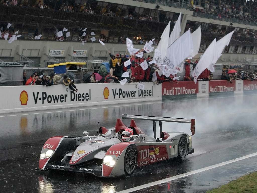 Audi R10 TDi vítězí v Le Mans 2008