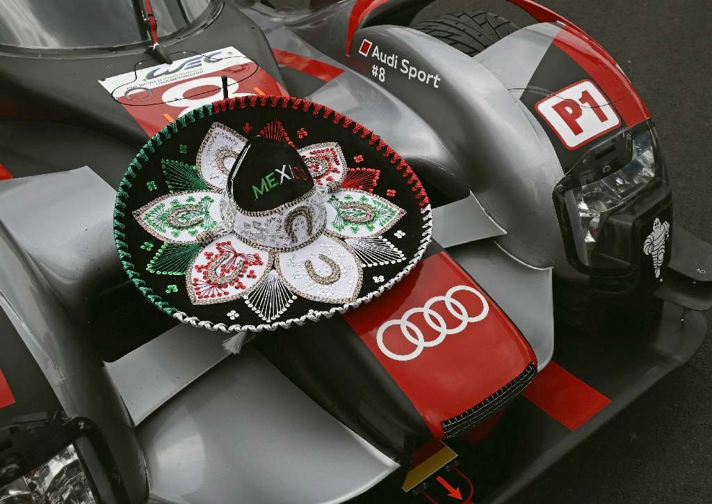 Audi R18 e-tron quattro posádky Lioc Duval, Oliver Jarvis, Lucas Di Grassi