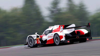 Toyota TS050 Hybrid posádky Sébastien Buemi, Kazuki Nakajima, Anthony Davidson