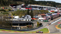 Toyota TS050 Hybrid posádky Stéphane Sarrazin, Kamui Kobayashi, Mike Conway