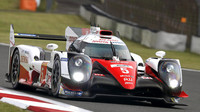 Toyota TS050 Hybrid posádky Sébastien Buemi, Kazuki Nakajima, Anthony Davidson