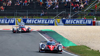 Toyota TS050 Hybrid posádky Sébastien Buemi, Kazuki Nakajima, Anthony Davidson