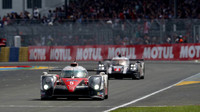 Toyota TS050 Hybrid posádky Sébastien Buemi, Kazuki Nakajima, Anthony Davidson