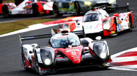 Toyota TS050 Hybrid posádky Sébastien Buemi, Kazuki Nakajima, Anthony Davidson