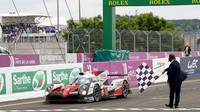 Toyota TS050 Hybrid posádky Sébastien Buemi, Kazuki Nakajima, Anthony Davidson