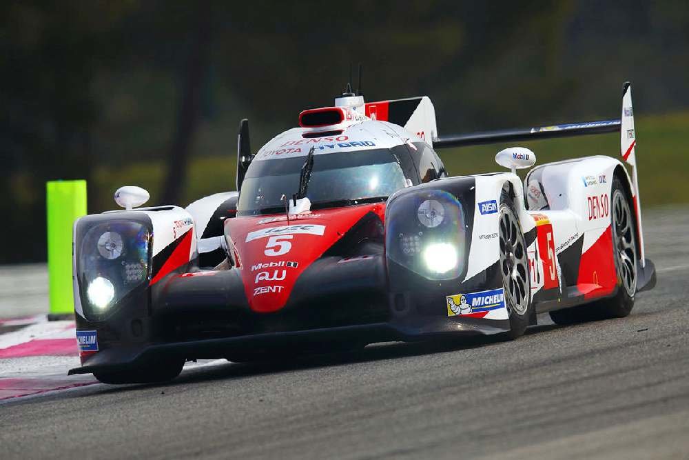 Toyota TS050 Hybrid při předsezónních testech