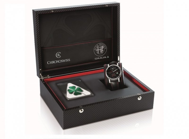 luxusní náramkové hodinky k vozu Alfa Romeo Giulia Quadrifoglio