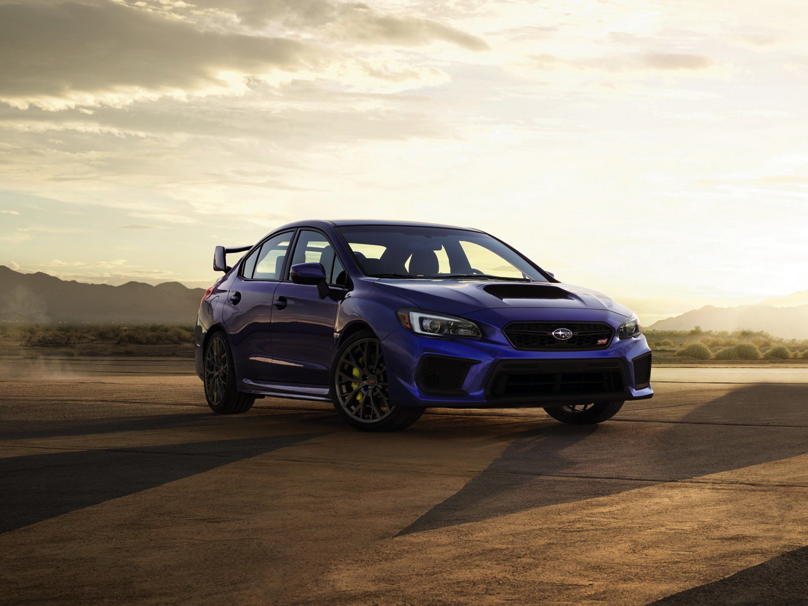Subaru WRX STI nabízí pro nový modelový rok změny podvozku i designu.