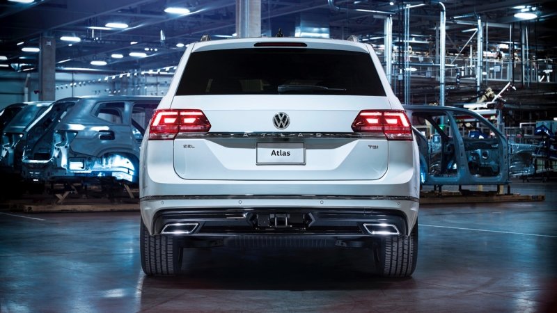 Volkswagen Atlas R-Line (2017)