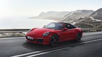 Porsche 911 GTS má po faceliftu více výkonu i stylu.