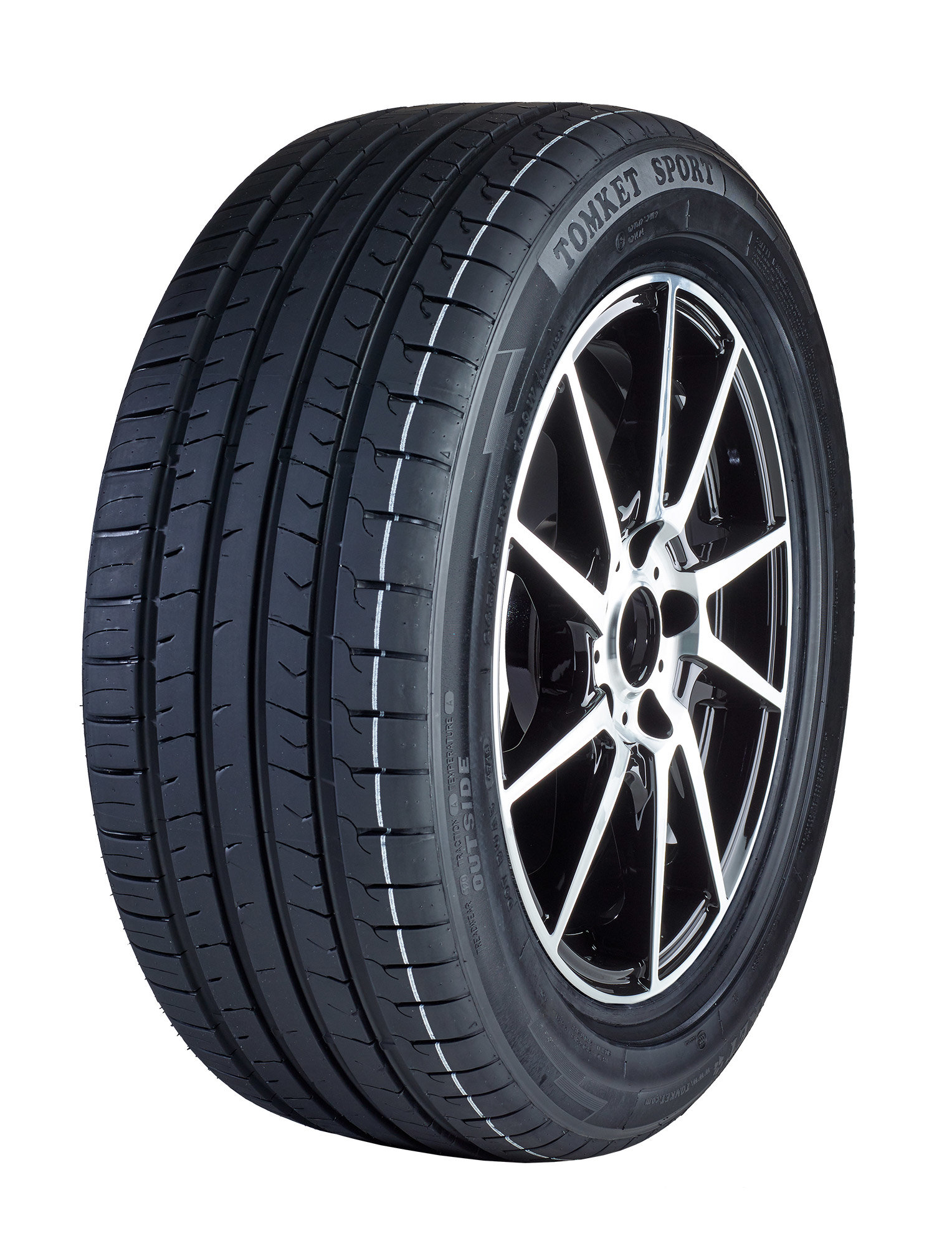 V Česku vznikla nová značka pneumatik Tomket.