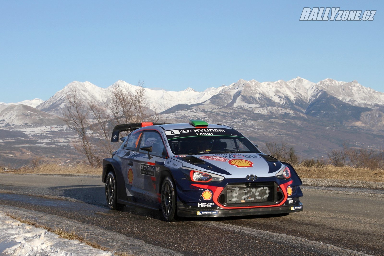 Paddon na trati shakedownu Rally Monte Carlo 2017