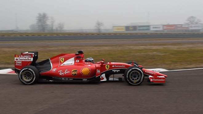 Antonio Giovinazzi se s Ferrari chystá ve Fioranu na svou roli 3. jezdce