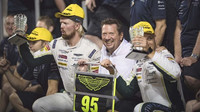 Nicki Thiim a Marco Sorensen se společně s týmem Aston Martin Racing radují ze zisku titulu Mistrů světa