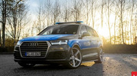 Audi Q7 s policejním paketem