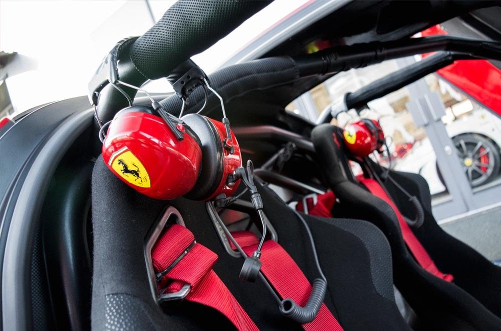 Ferrari FXX se silniční homologací