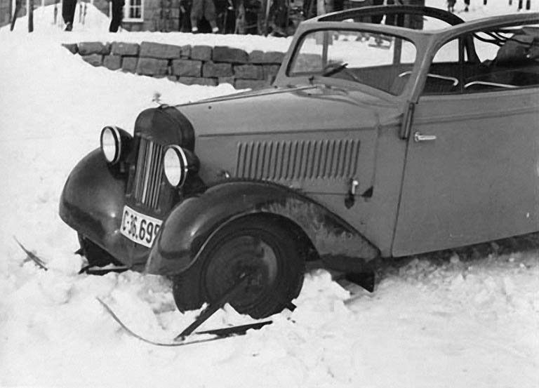 V únoru 1935 Škoda testovala Popular s lyžemi na přední nápravě.