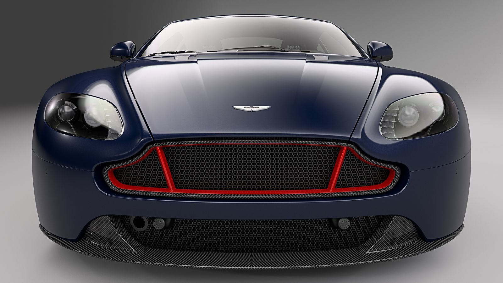 Aston Martin V8 ve speciální edici Red Bull Racing