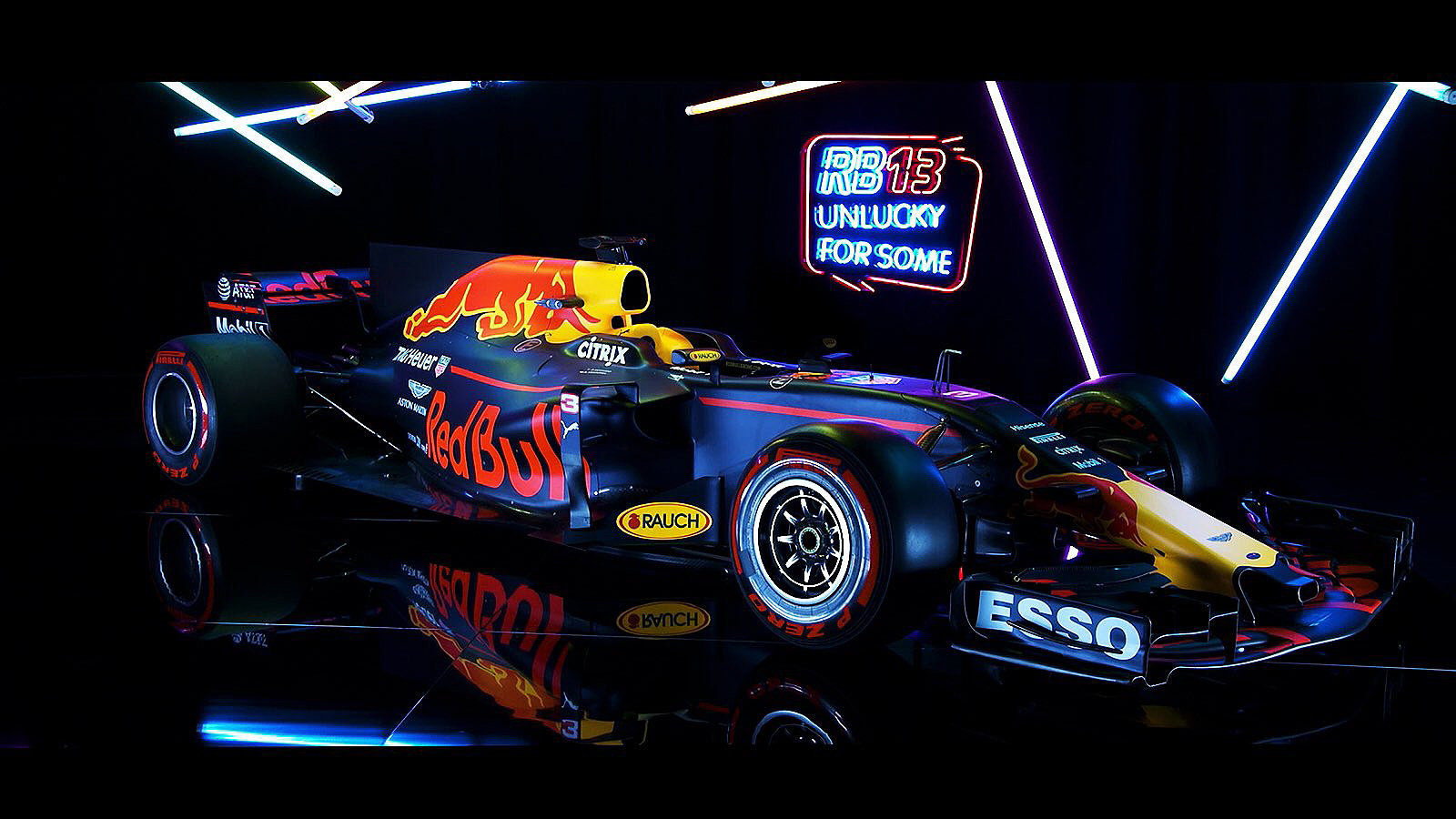 Red Bull RB13 Renault