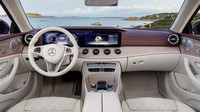 Kabriolet uzavírá nabídku Mercedesu-Benz třídy E.