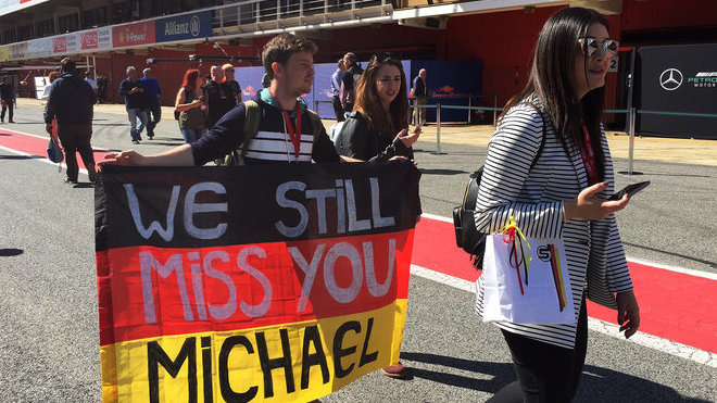 Michael Schumacher nadále zůstává v srdcích fanoušků