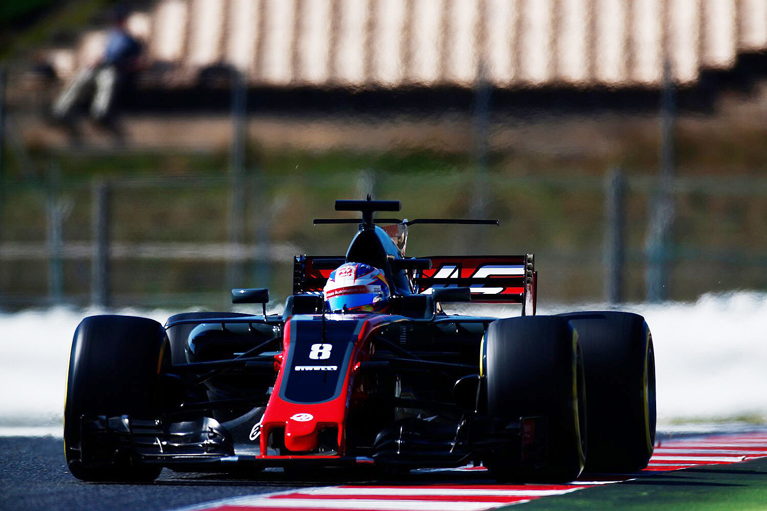 Romain Grosjean v závěrečném dni předsezónních testů