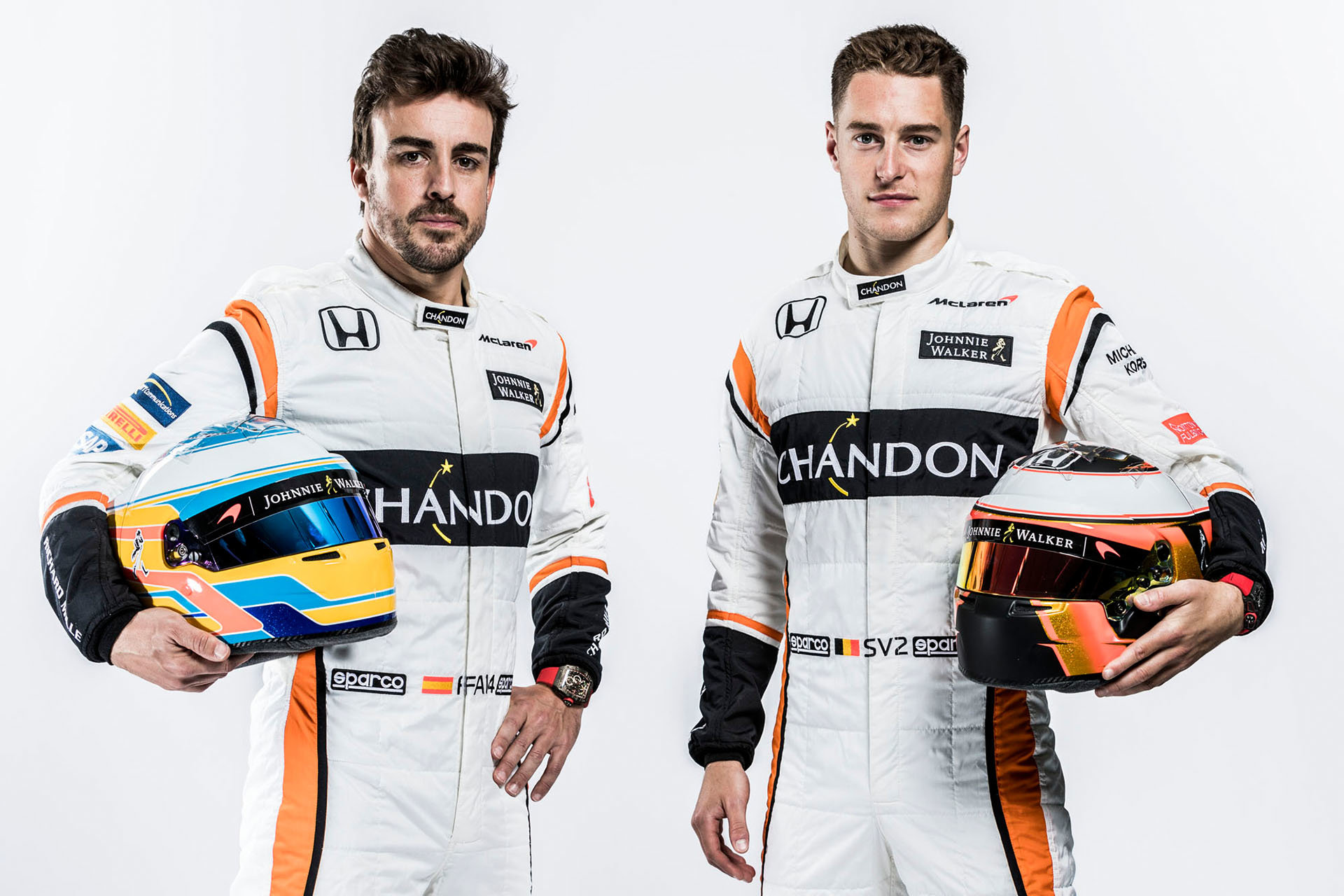 Piloti McLarenu Stoffel Vandoorne a Fernando Alonso